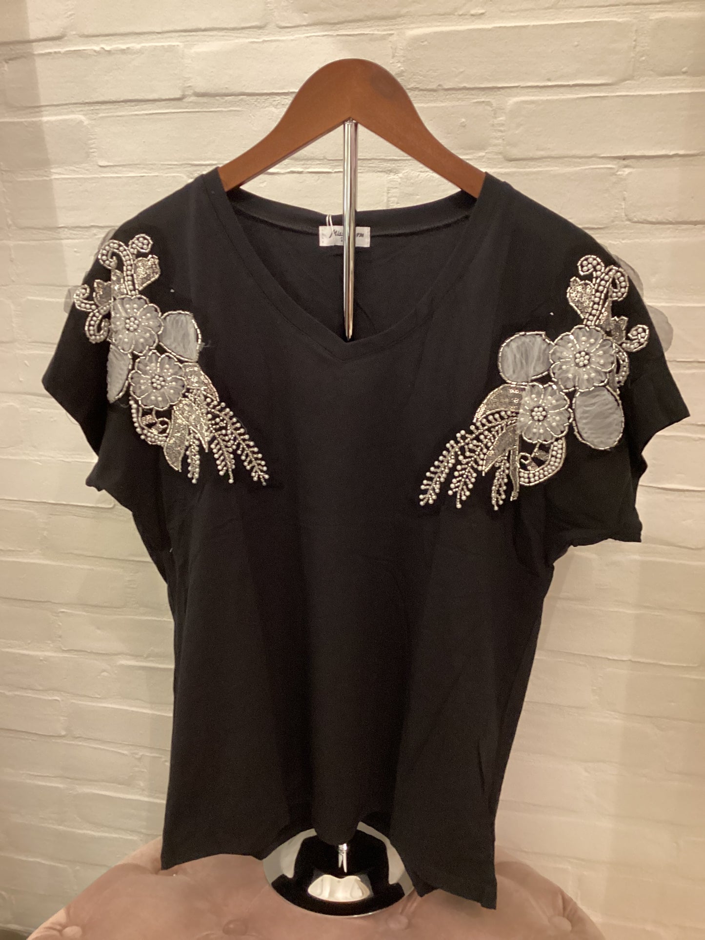 Kurt Muller Embroidered Flower T-shirt