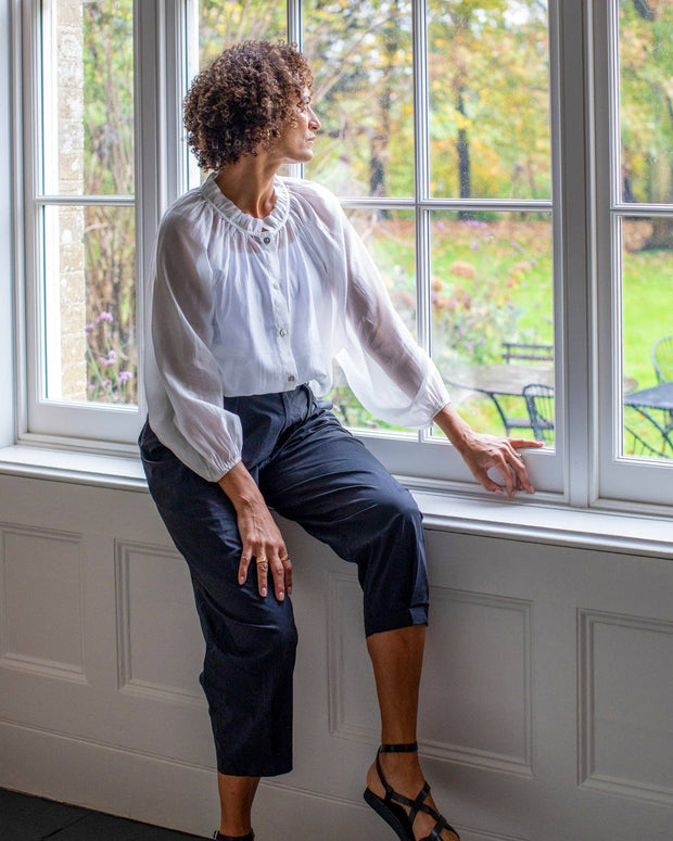 CHALK UK Ltd - Cia Vest | White