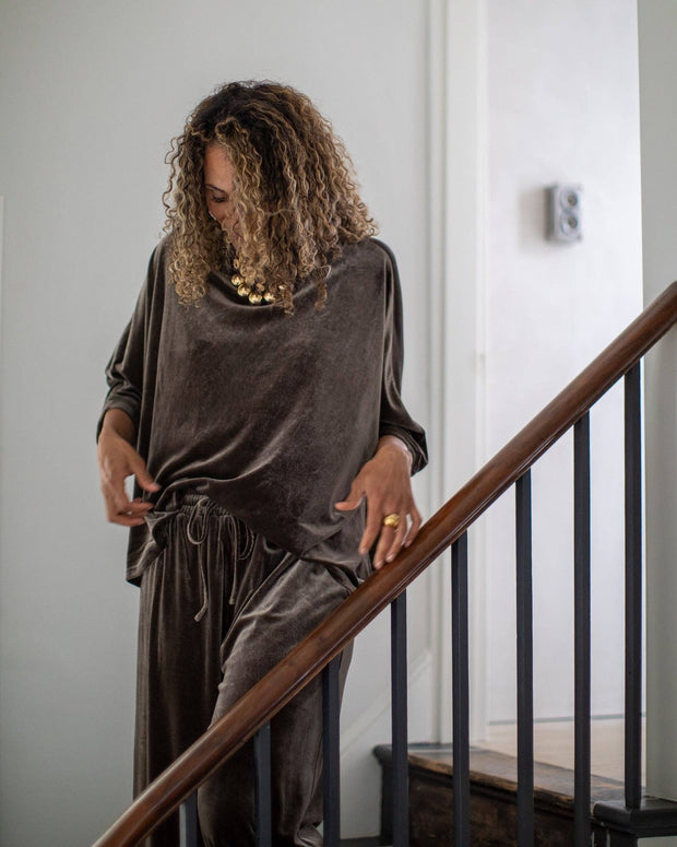 CHALK UK Ltd - Erin Top | Velvet | Truffle