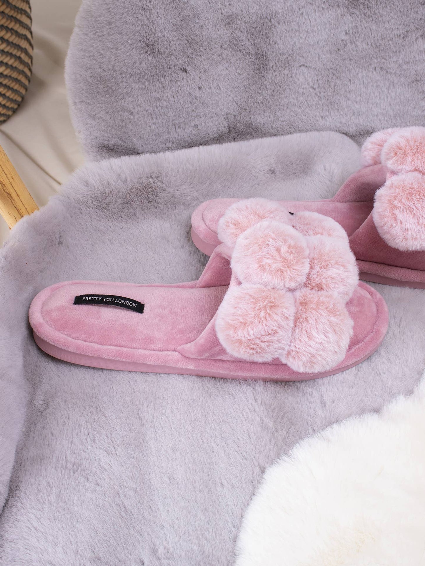 Dolly Pom Pom Slippers in Pink